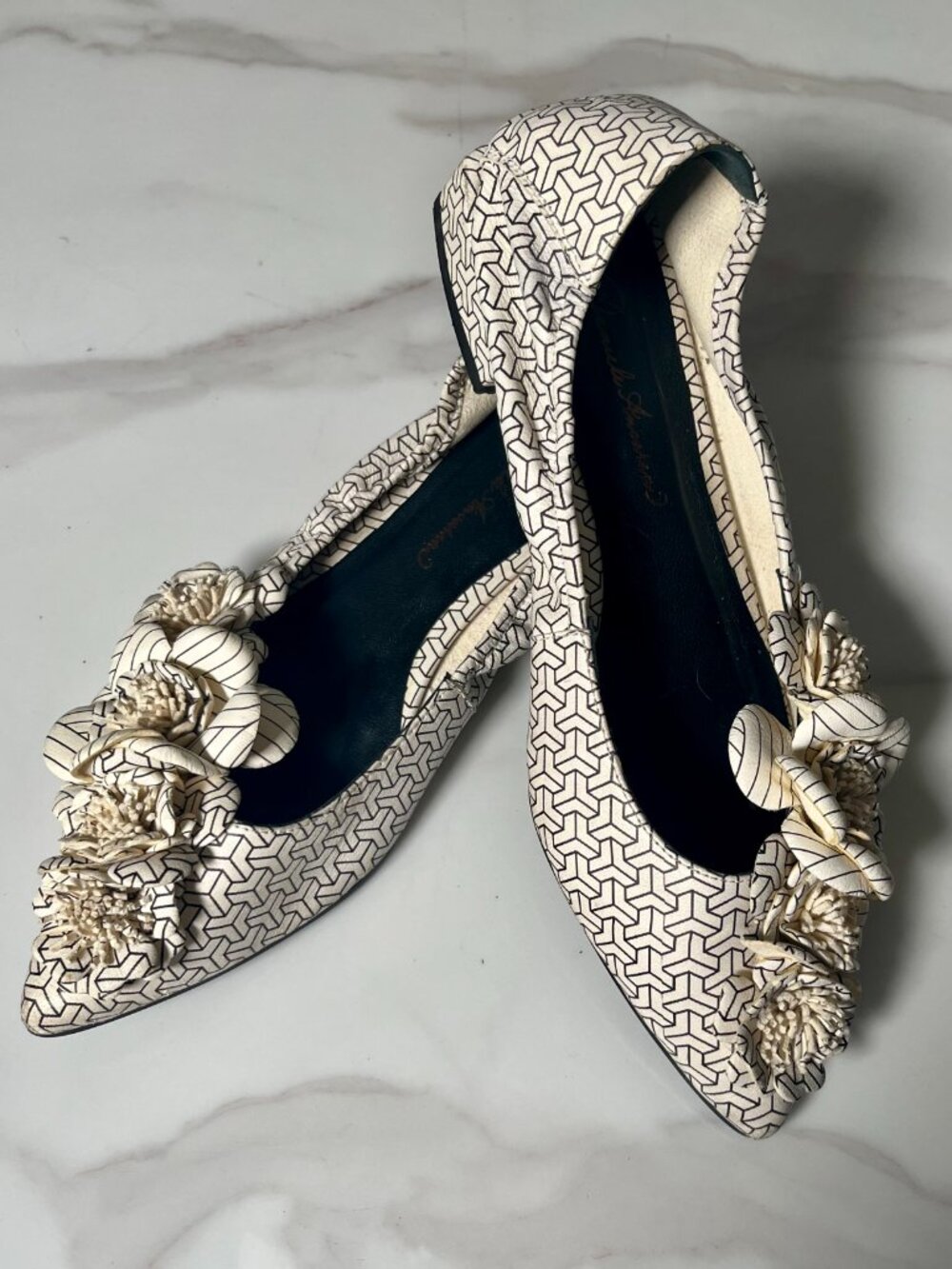Daniele Ancarani Italian Leather Floral Pointed Toe Flats